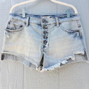 We The Free Button Fly Fryed Hem Light Wash Shorts 30